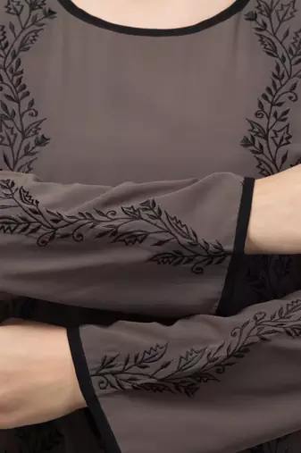 women A-Line embroidered Abaya