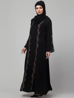 Black Kashibo Resham Embroidered Abaya 4