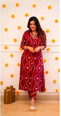 Women bandhej hand work kurta with pant 1