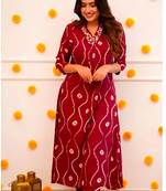 Women bandhej hand work kurta with pant