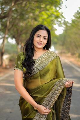Mahendi Green Colour Pure Burbarry Silk Jari Border Work Soft Saree With Unstitched Blouse 2