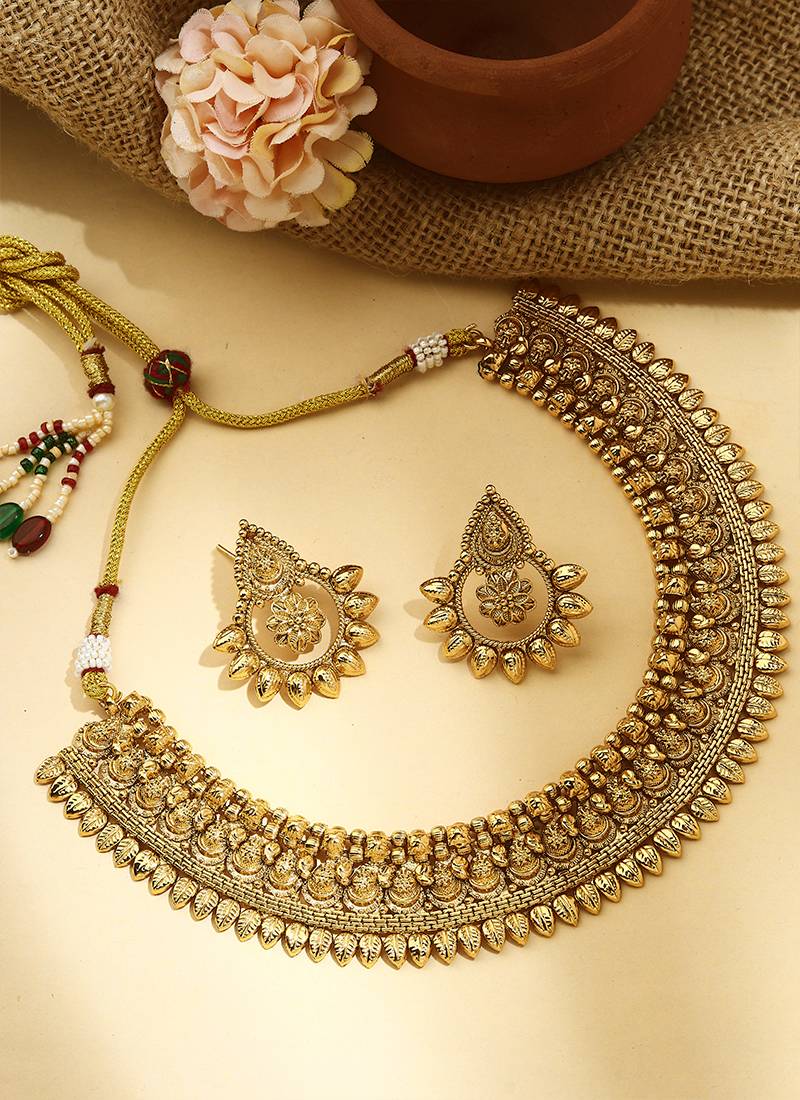Heavy Gold Plated Necklace Set With Intricate Design
