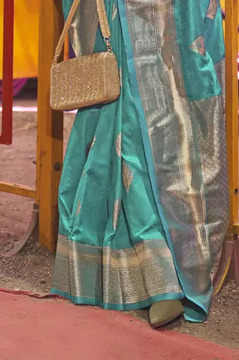 Kimisha Women'S Turquoise Silk Woven Saree With Unstitched Blouse Piece