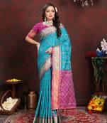 Vedant Vastram Women'S Rama Color Kanjeevaram Patola Silk Blend Saree 