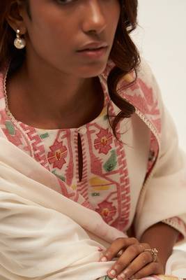Ivory and red cotton woven kurta set 2