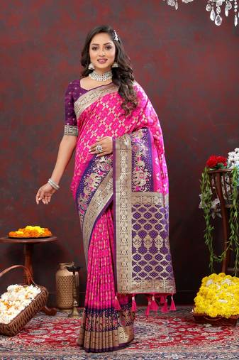 Vedant Vastram Women'S Pink Color Kanjeevaram Patola Silk Blend Saree 