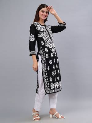 hand embroidered black muslin lucknowi chikan kurta 4
