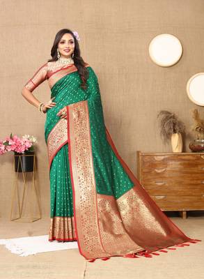 Vedant Vastram Women'S Green Color Kanjeevaram Silk Blend Saree  3