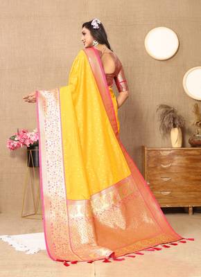 Vedant Vastram Women'S Mustard Color Kanjeevaram Silk Blend Saree  5