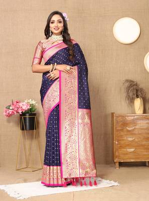 Vedant Vastram Women'S Navy Blue Color Kanjeevaram Silk Blend Saree  1