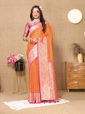 Vedant Vastram Women'S Orange Color Kanjeevaram Silk Blend Saree  1