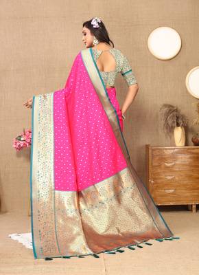 Vedant Vastram Women'S Pink Color Kanjeevaram Silk Blend Saree  5