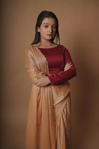 Huts And Looms Yellow Handloom Cotton Silk Saree With Scallop Border Without Blouse