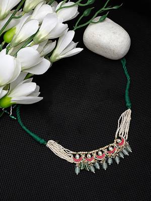 Red & green adjustable bajuband with kundan & pearls 2