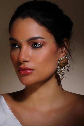 Gray & yellow drop earring with kundan & pearls