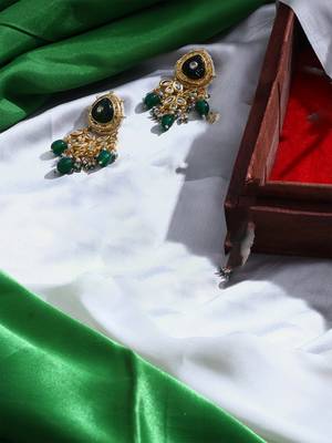 Green & cream drop earring with kundan, pearls and natural stones 2