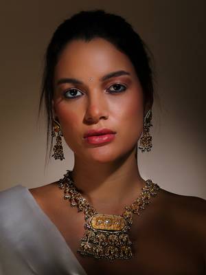 Orange & green drop earring with kundan & pearls 1