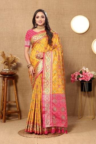 Vedant Vastram Women'S Mustard Color Kanjeevaram Patola Silk Blend Saree 