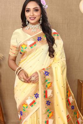 Vedant Vastram Women'S Cream Color Paithani Silk Blend Saree  6