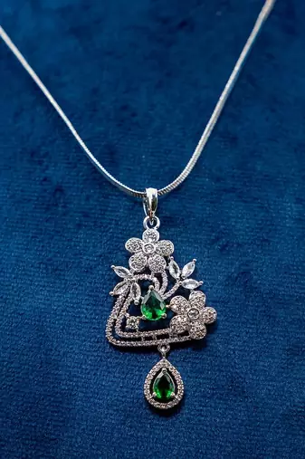 American diamond (cz) silver plated pendant set with earrings pendant blue diamond necklace