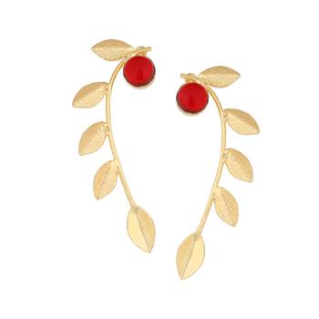 Matte gold finish leaf design earrings 2