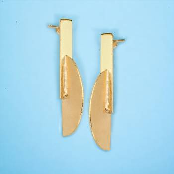 Beautiful matte gold finish earrings 1