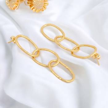 Loop changed matte gold finish earrings 1