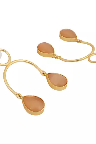 Loop matte gold finish earrings
