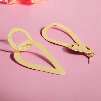 Loop matte gold finish earrings 1
