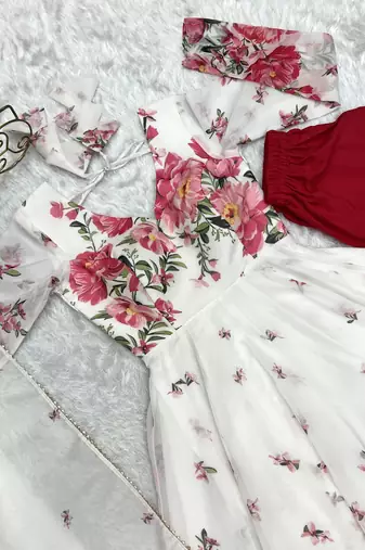 Soft Organza Silk Fabric Fully Flair Kali Pattern Anarkali Kurti With Duptta And Pent