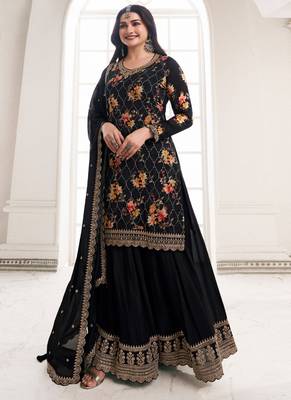 Black sequence embroidery floral palazzo suit 1