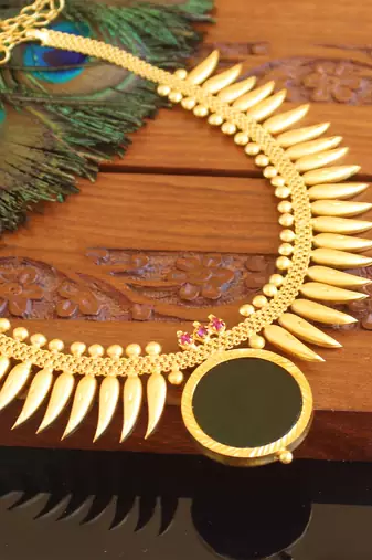 Kerala style gold plated palakka neckace