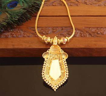 Kerala style gold plated nagapadam palakka necklace 3