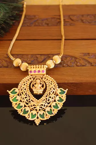 Kerala style gold plated palakka temple mango necklace