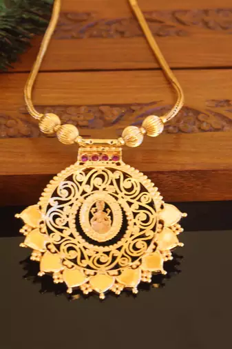 Kerala style gold plated palakka temple necklace