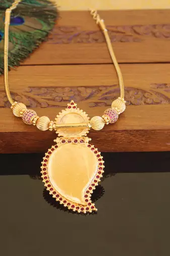 Kerala style gold plated temple mango necklace