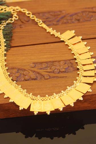 Kerala style gold plated temple coin short necklace