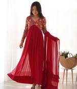 Naira, Alia Cut Fit Embroidery Kurta With Duppta And Pent