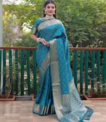 Teal Woven Design Bandhej Patola Silk Blend Saree With Blouse