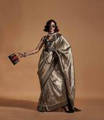 Black silk blend Blend Saree With Unstitched Blouse Piece