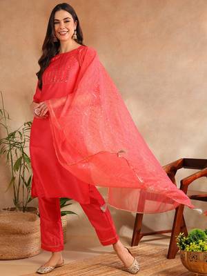 fuchsia color yoke design poly chanderi styles kurta trouser with dupatta 1