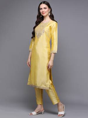 Yellow Silk Embroidered Zari Work Kurta Set 3