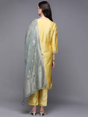 Yellow Silk Embroidered Zari Work Kurta Set 4