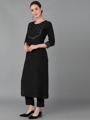 black color self design silk blend styles kurta trouser with dupatta 3