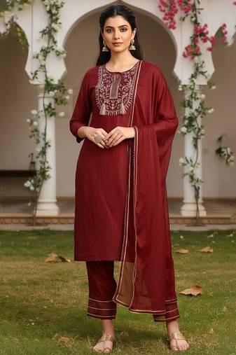 red color embroidered silk blend styles kurta trouser with dupatta