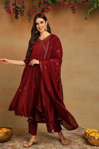 maroon color woven design silk blend styles kurta trouser with dupatta