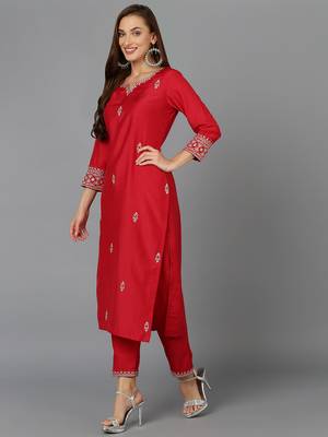 red color embroidered silk blend styles kurta trouser with dupatta 3
