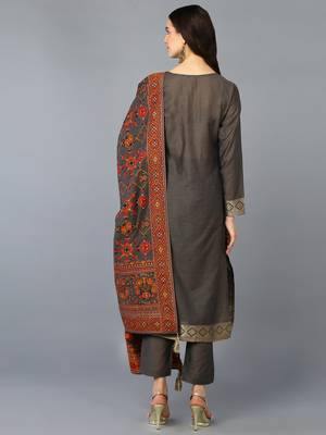 grey color woven design silk blend styles kurta trouser with dupatta 4