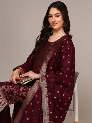 Maroon Banarasi Silk Kurta Set with Zari Dupatta 2