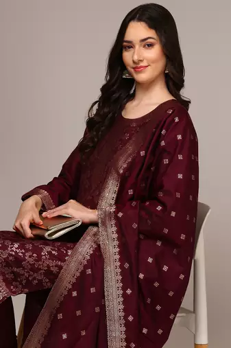 Maroon Banarasi Silk Kurta Set with Zari Dupatta